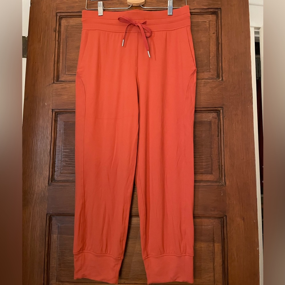 Lululemon Ready to Rulu cropped joggers
